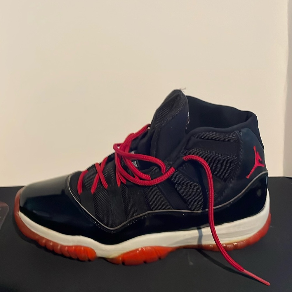 The original 1996 Jordan 11 used size 71/2